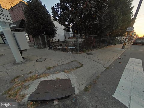 Vacant Lot in Strawberry Mansion