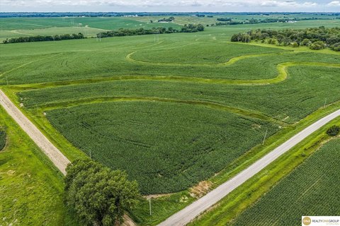 LAND - Macedonia, IA