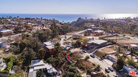 Land, Pacific Palisades, CA