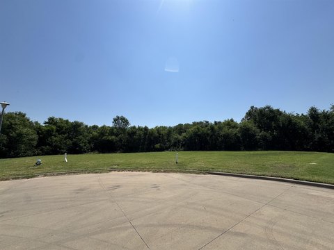 Residential Land in Quiet Neighborhood