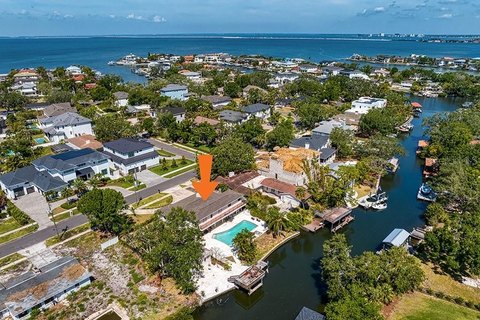 Land, TAMPA, FL
