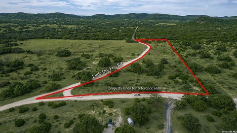 Unrestricted Land with Building Sites