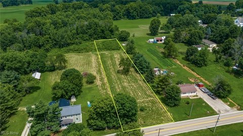 LAND - Pleasantville, OH