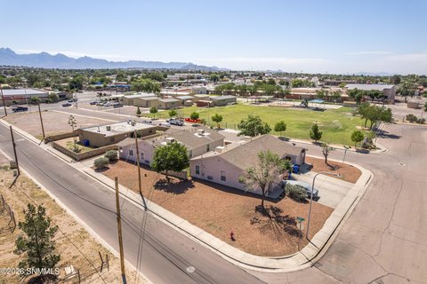 3BR/2BA Duplex Income Property