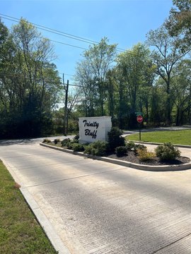Residential Building Lot with Privacy