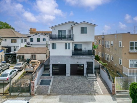 2021 Duplex with Private Yard