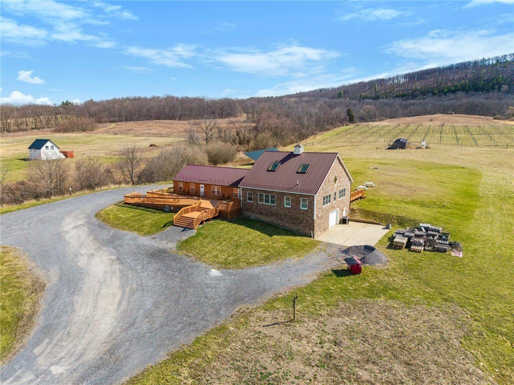 Finger Lakes Estate with Vineyard