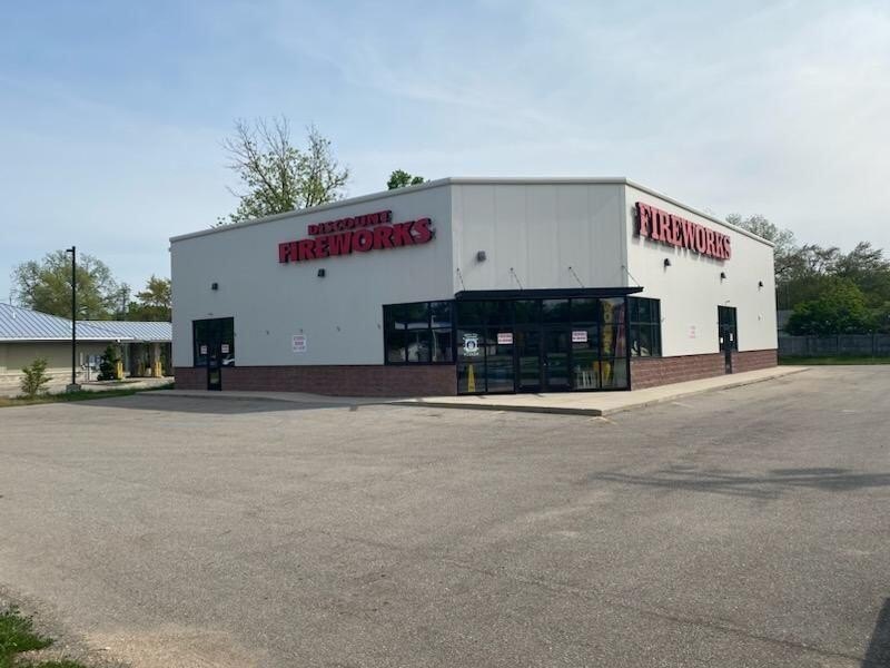 Turnkey Retail Fireworks Store