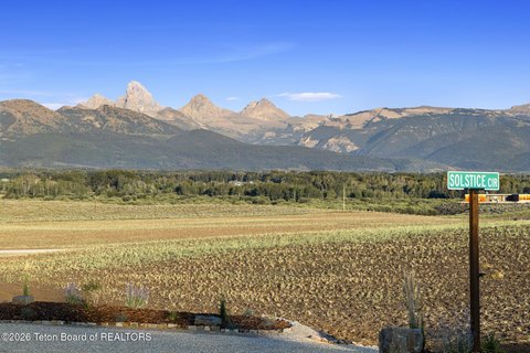 Residential Homesite with Pond Access