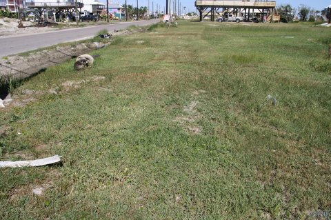 Beachside Land in Grand Isle