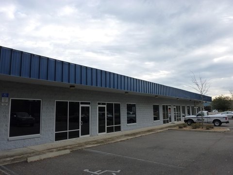 Office/Warehouse Suite with Bay Door