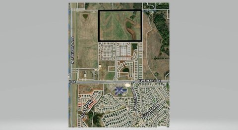 45 Acres in Country Colonnade
