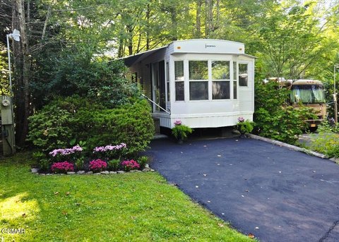 Creek Front Lot in Gatlinburg