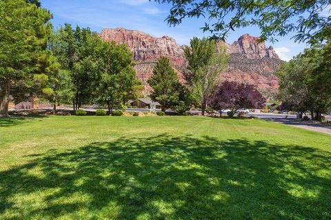 Land, Springdale, UT
