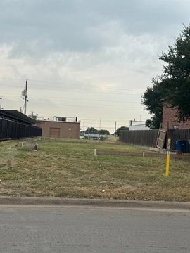 Dallas Land Ready for Duplex