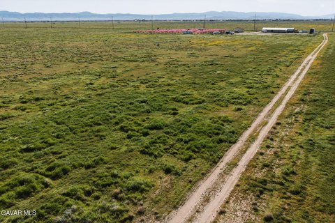 Land in Antelope Acres