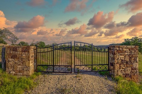 Fredericksburg Land Ready to Build