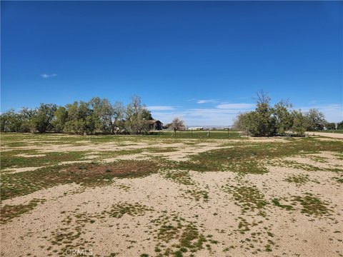 Land Near I-15, Newberry Springs