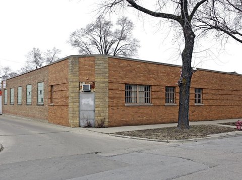 Commercial Building in Chicago