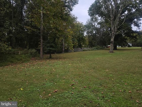 Land, LA PLATA, MD