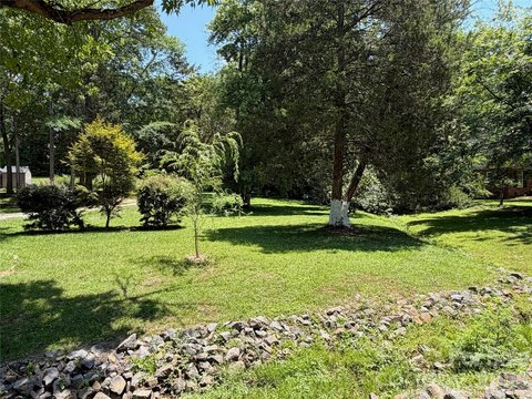LAND - Charlotte, NC