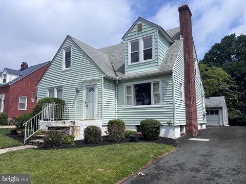 Two-Unit Cape Cod Income Property