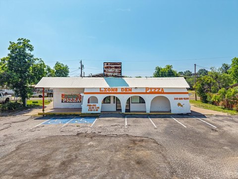 Ozona Commercial Building For Sale
