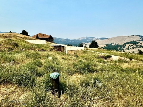 LAND - Clancy, MT