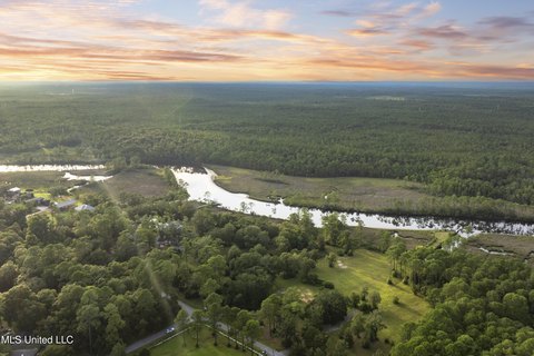 Land, Ocean Springs, MS
