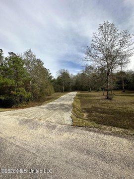LAND - Gulfport, MS