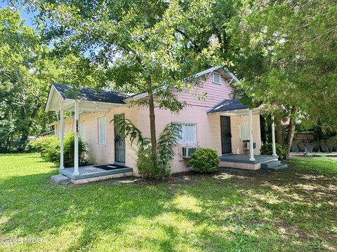 Fenced Duplex with Shared Patio
