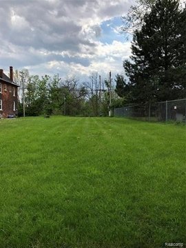 Vacant Land in Woodbridge Neighborhood