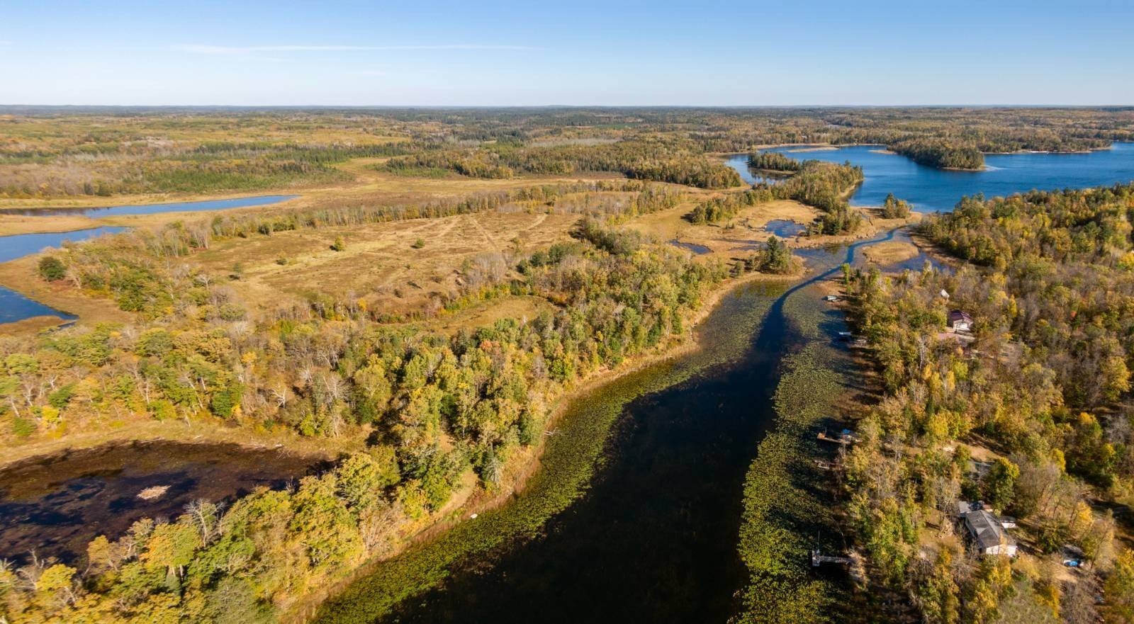 20+ Acre Lakeshore Lot