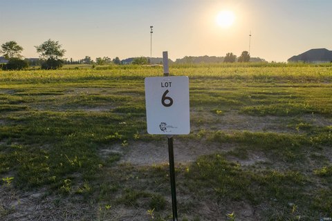 LOTS AND LAND, Roanoke, IN