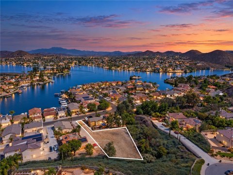 Land, Canyon Lake, CA