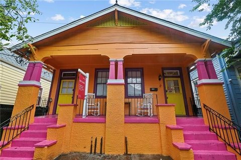 Renovated Fourplex with Courtyard
