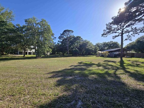 LAND - Lanark, FL