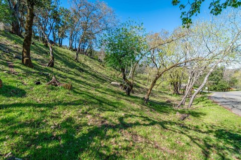 LAND - Napa, CA