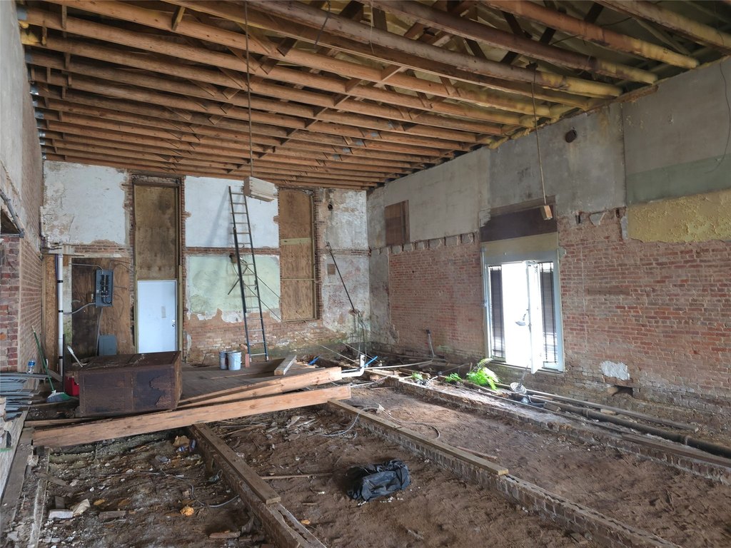 Picture 12