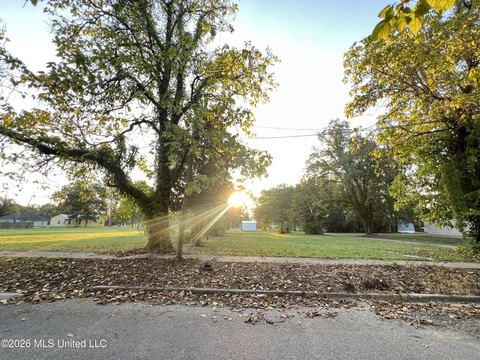 Land, Boyle, MS