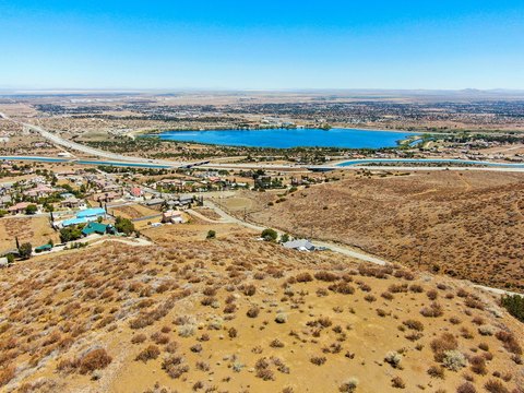 Palmdale Land with Panoramic Views