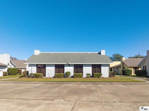 Single-Tenant Office Building