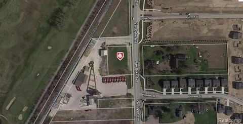 Commercial Land in Washington Township
