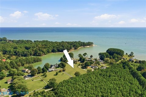 Land, Reedville, VA
