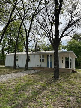 Multipurpose Office/Tiny Home Building