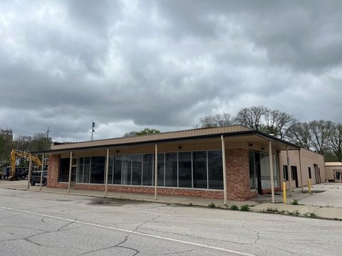 Versatile Commercial Property in Webster