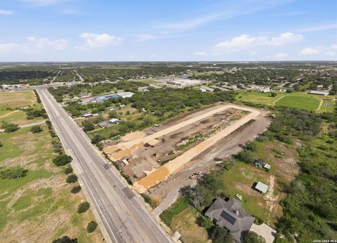 LAND - San Antonio, TX