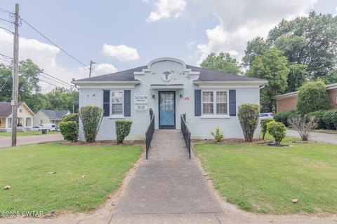 Downtown Humboldt Commercial Opportunity