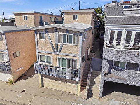 Ocean-View Triplex