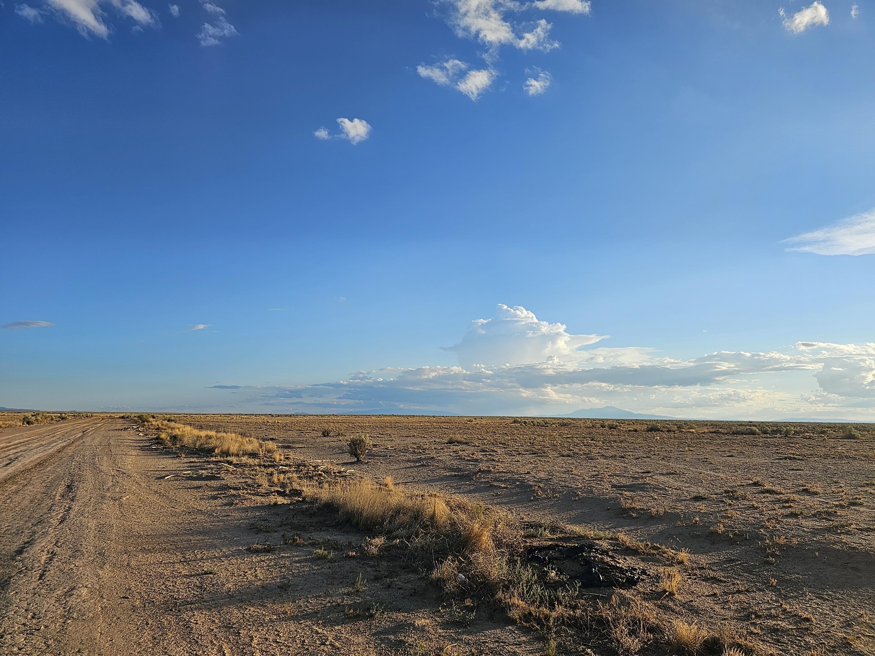 Land in Los Lunas, NM